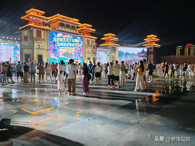 云梦夜未央：楚王城公园楚王天下大舞台、祥云湾灯火里的千年回响