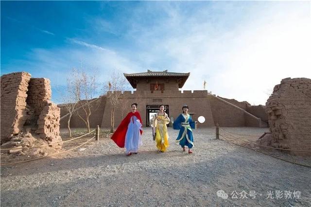 初冬的静谧让你与心中的阳关来一次沉浸式心灵之旅