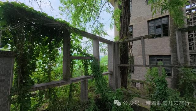 大渡口长江边的神秘废墟！99%重庆人不知道的绝美江景竟无人问津