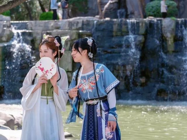 来开封，感受一秒入戏！