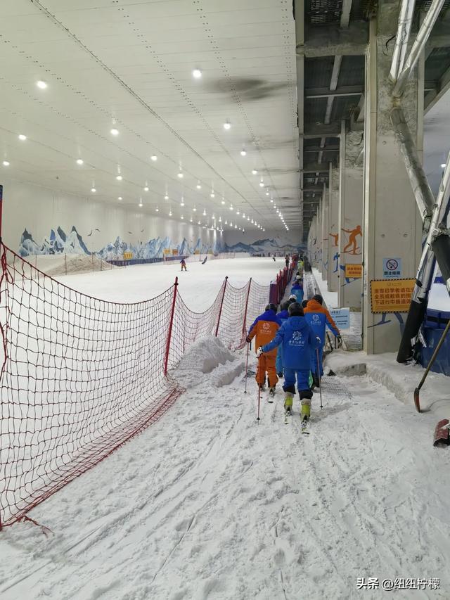 重庆这个景区是大人小孩共同的乐园，有极限运动中心还有滑雪馆