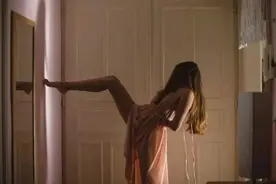 光影交错：瑞士女摄影师如何重塑人体美的艺术？图片