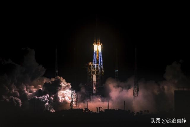 椰林海岸的硬核浪漫：当乐队现场遇上火箭发射