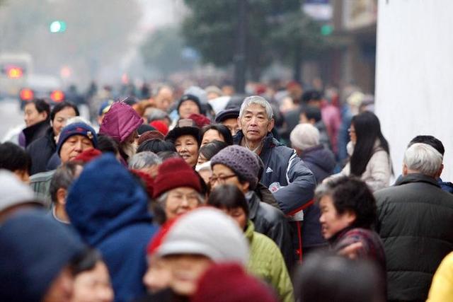 新加坡前总理大胆预言：中国已经“老”了，将来经济会被印度超越