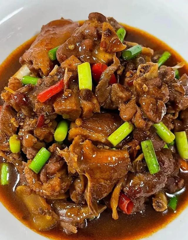 秋高鸭肥，5种鸭肉做法，营养美味，滋补养生