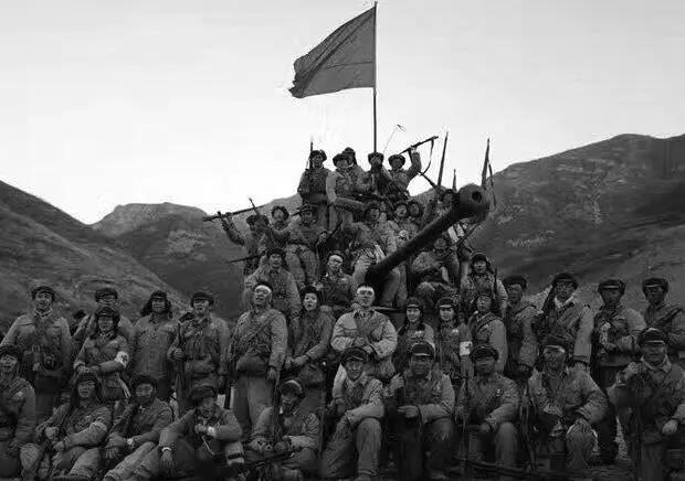 51年曾泽生从朝鲜回国	，见过主席之后回家吩咐妻子：北京不能待了