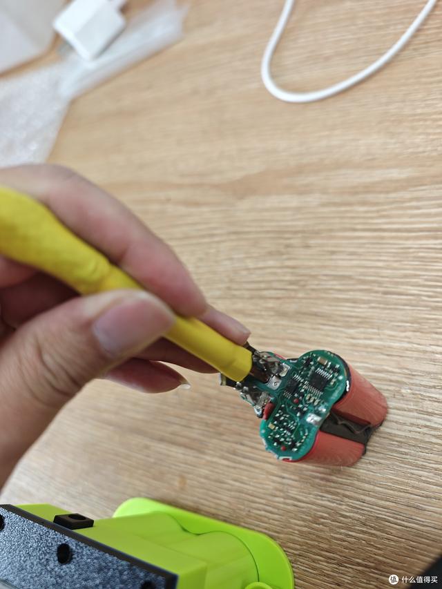 分享下自制电池包的工具 （博世 牧田）