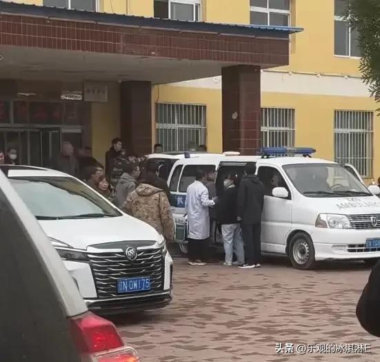 辽宁4岁女童走失新后续：院内监控流出：这才是她活下来的关键！