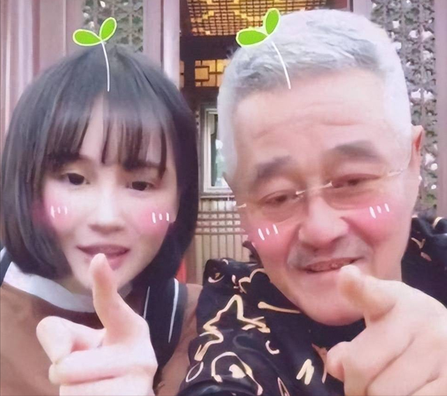 赵本山扛不住了！就算有再多豪宅豪车，也无法拯救自己的女儿