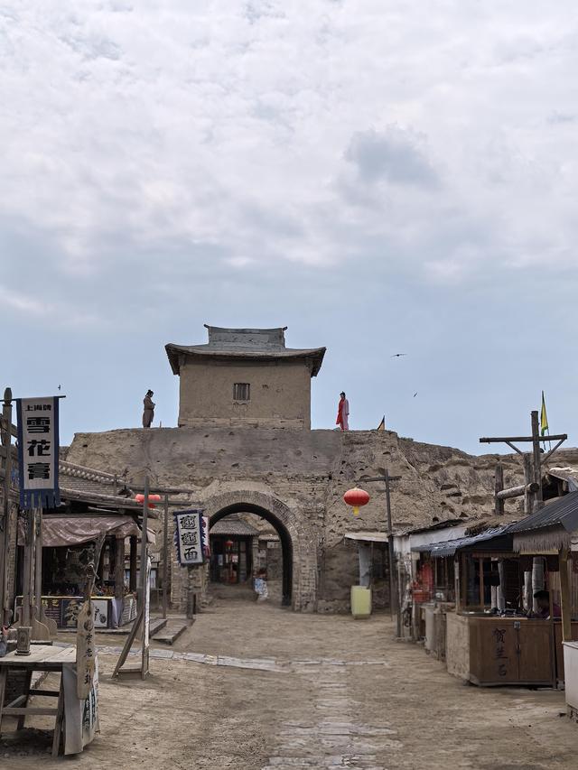 游宁夏镇北堡别踩 6 个坑！这 2 条隐藏路线，让体验翻倍！