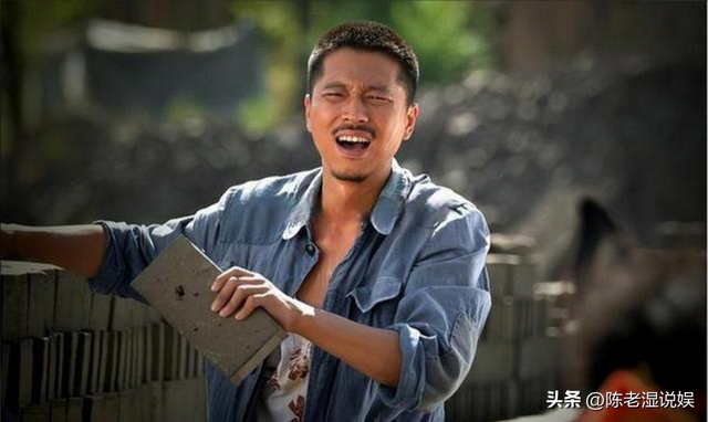 万万没想到！42岁的王雷，因九三阅兵上的一个举动，实现口碑逆转