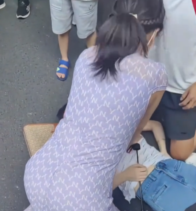 “救人袭胸”事件才5天，恶心一幕再上演！医学生救人被骂无资格