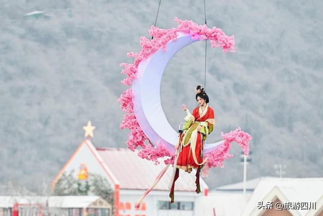 从“熊猫故乡”到“冰雪诗境”，成都以冰雪为媒绽放国际吸引力