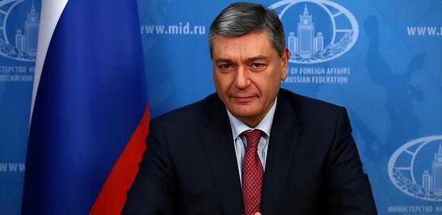 中美俄朝统一战线，48小时美国2次警告，石破茂：高市要毁了日本