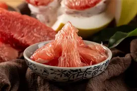 吃完降压药，尽量不要碰3种东西，医生提醒：其中包括1种水果图片