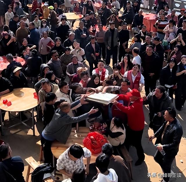 乐山刨汤宴风波愈演愈烈！警方已介入，令人担心的事情还是发生了