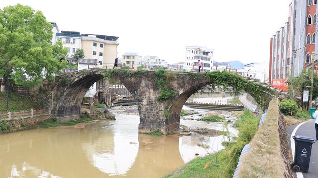 平远仁居古城，老街古桥古屋民国金库旧址、红色革命旧址一日游