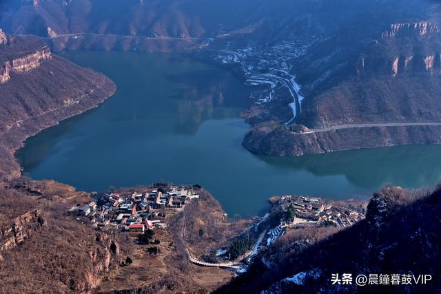 由太行屋脊俯瞰太行平湖