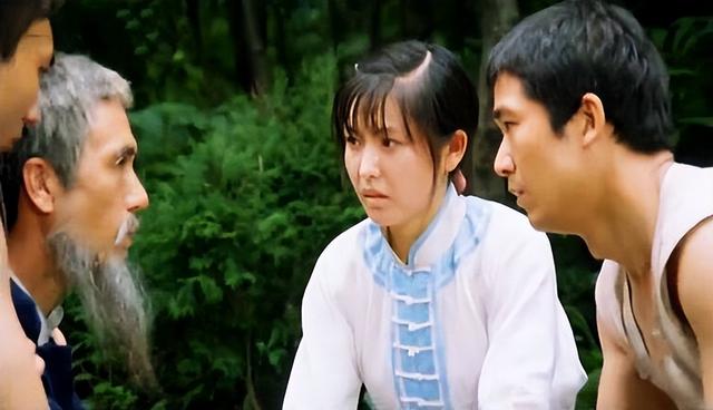 武术老电影《八卦莲花掌》，主演为何是张国立？其履历惊呆了网友
