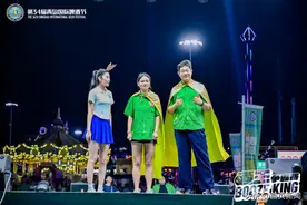 任光超蝉联14届酒王，“B太”“小黑诸鸣”现场体验……第34届青岛国际啤酒节酒王争霸赛落幕图片