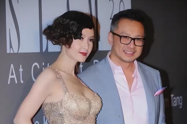 被戴8次绿帽子，3次被捉奸在床，这就是我们“玉女”守卫的爱情