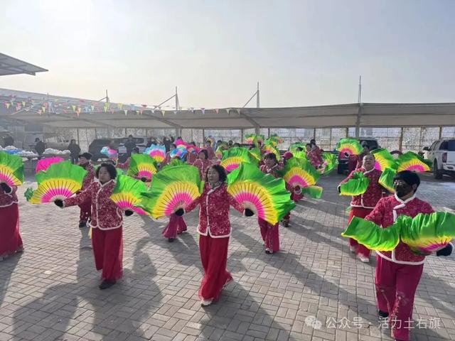 包头土右旗第三届年猪文化旅游季热闹启幕！