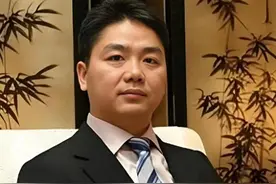 刘强东的百亿身价，儿子喊他叔叔的真相，富豪的遗憾到底有多大。图片