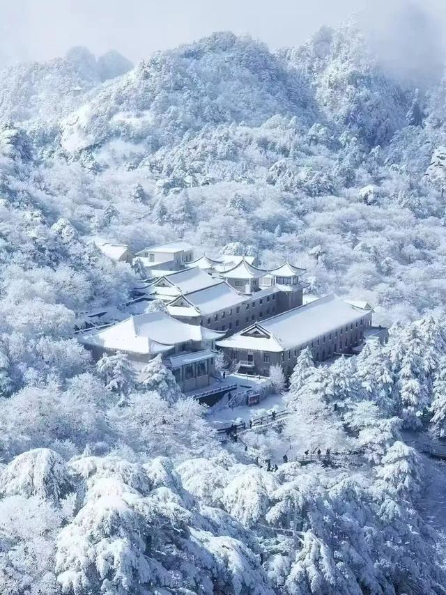 跟着《水龙吟》游天都峰，秋冬打卡自带 “滤镜” | 皖美冬日 | 第十五届安徽国际文化旅游节