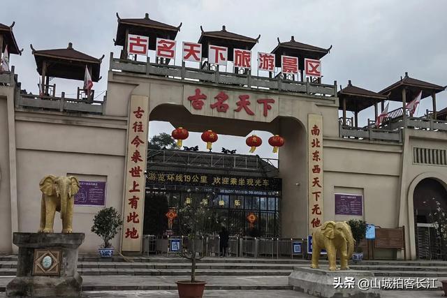 四川神秘景区，砸下31亿复刻“兵马俑”，为何杂草丛生无人问津？