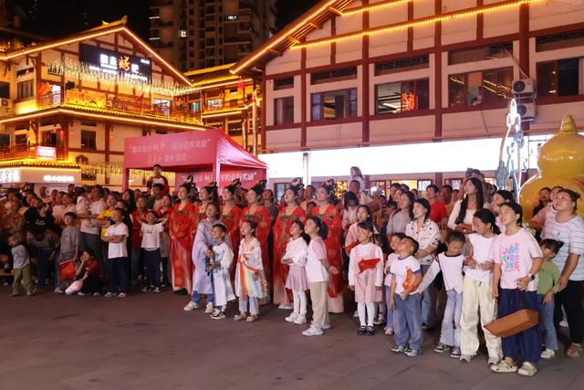 今晚，葫芦城上演穿越夜郎“奇缘”！