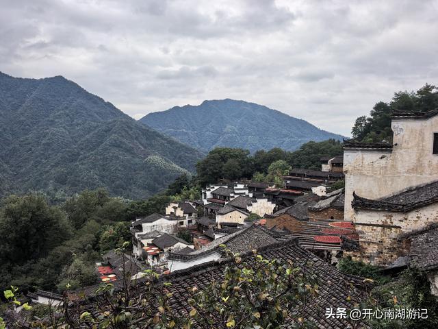 2025年秋老姐俩江西行，去篁岭看晒秋