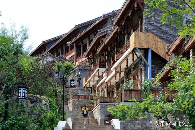 秋意正浓！是时候来石家庄平山开启一场秋日徒步了