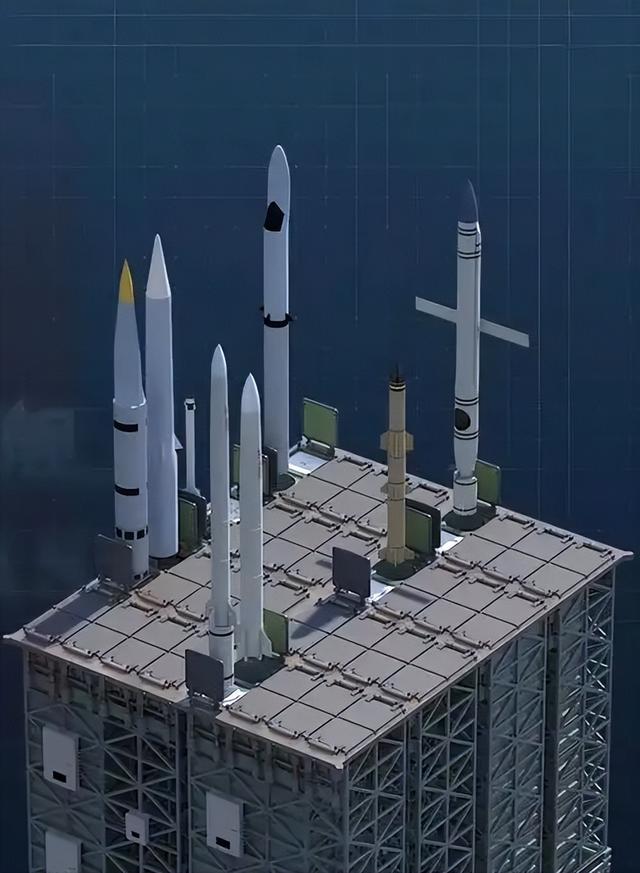 神秘货轮现身港口，集装箱布满导弹发射管，中国低成本武库舰？