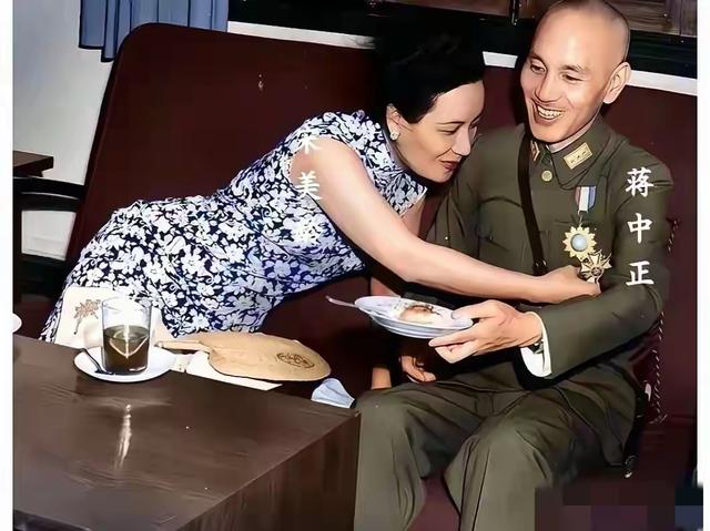 这才是1943年宋美龄在重庆的真实貌相	，这可不是演戏