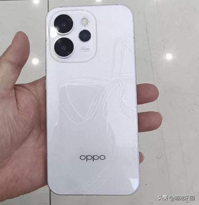 三千预算选荣耀500还是OPPO Reno15	，网友一席话让我恍然大悟
