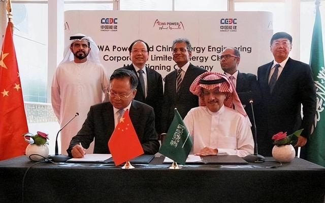 对华合约全部撕毁！中国又一伙伴背后捅刀子，骗走了20亿倒向美国