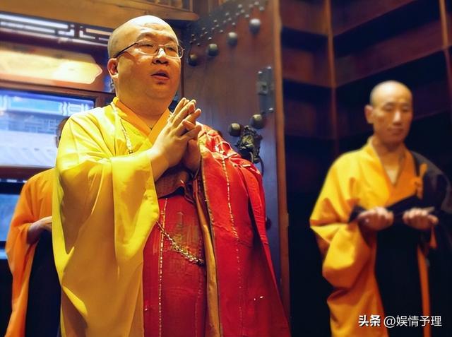 和尚们每天吃素，为何多是肥头大耳？看看他们的伙食就全都明白了