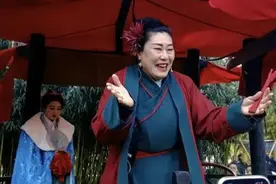 网友炸锅！为让小伙牵手怀孕3月女嘉宾，媒婆竟说男人要有担当？图片