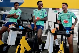 巴西公布美洲杯23人名单：内马尔缺席！热苏斯被弃，曼联双星落选图片