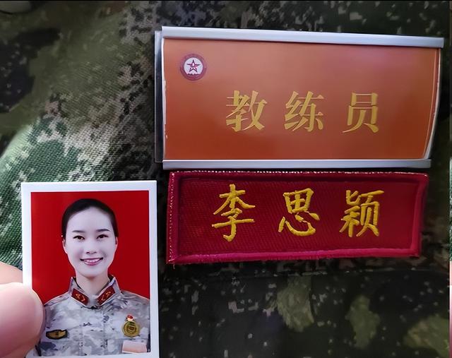 这才是该追的星！女民兵李思颖阅兵回家后仅半天，又有一个新身份