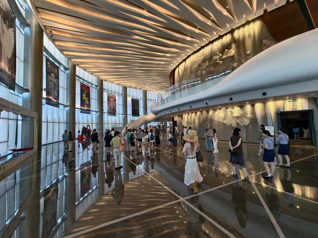 漫步森林剧场，邂逅艺术糖果：奉贤九棵树艺术中心亲子美学之旅
