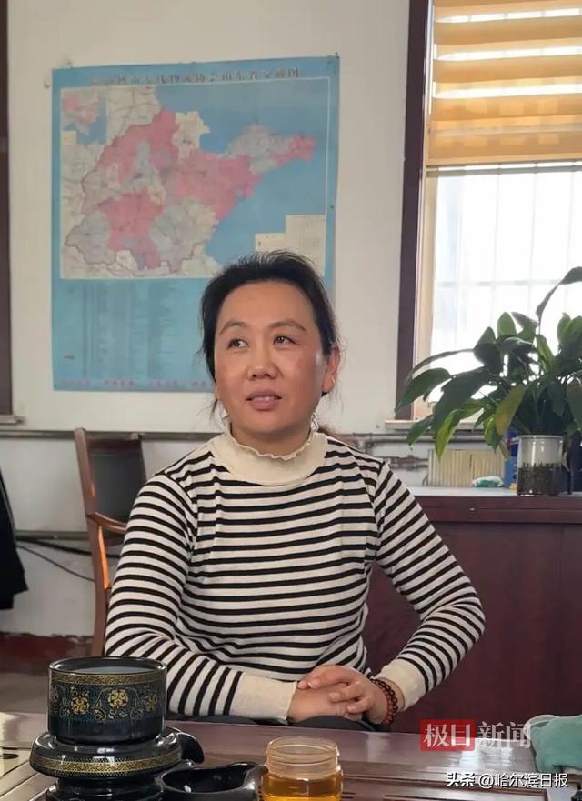 中国最年轻的航天员、中科院85后“戴眼镜”博导都要飞天了，指令长老家围墙插满国旗