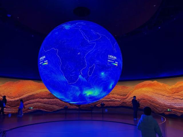 上海科技馆焕新升级，今天面向公众开启首场压力测试！小布带你探营→