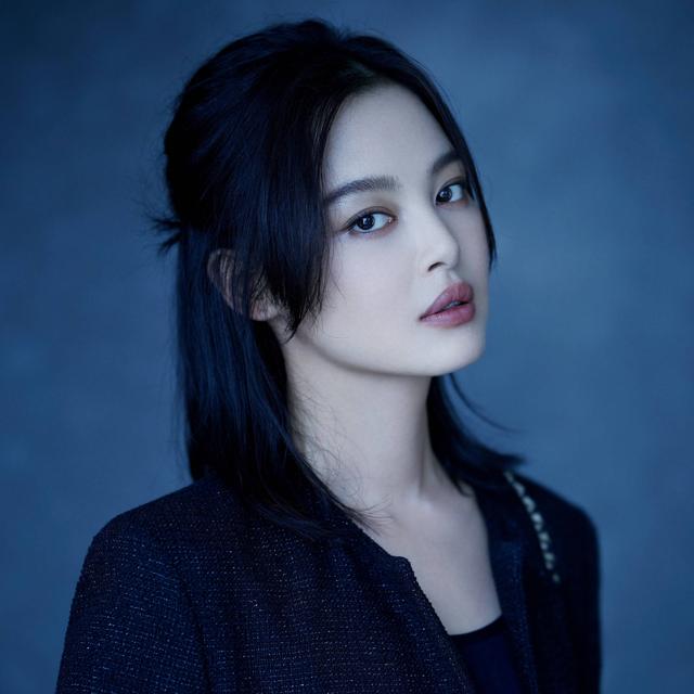 陪玩陪睡根本不够！集体开嫖、舔手指	、互撕，背后的事捂不住了