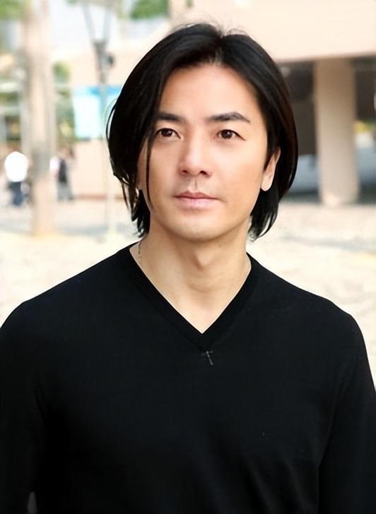 没想到，高市早苗涉华言论没完，58岁郑伊健因一个举动口碑暴涨