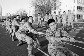 中国军校丨一个学员俱乐部的“磁场效应”图片