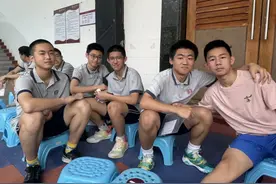 刚刚，体育中考开考！AI考官上岗！考到一半，下雨怎么办？图片