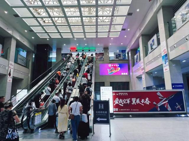 看航空展住宿省一点？“酒+景” 联票，划算~