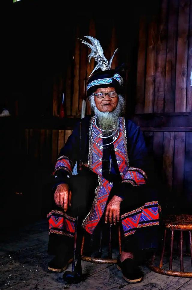 九年记录翁丁变迁:刘春雨直言,文化之变藏在村寨的烟火与灰烬里