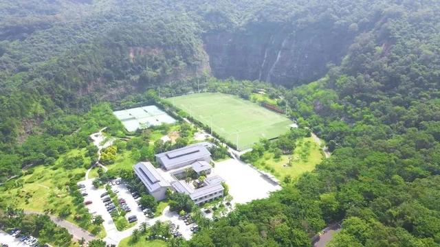 骑行丈量“一半山水”，飞行俯瞰“一半城”
